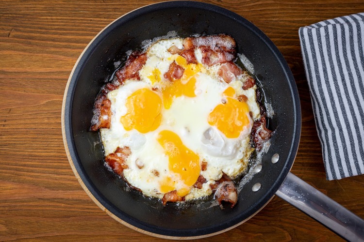 Traditional Pan Fried Bacon and Eggs - Bacon Recipe